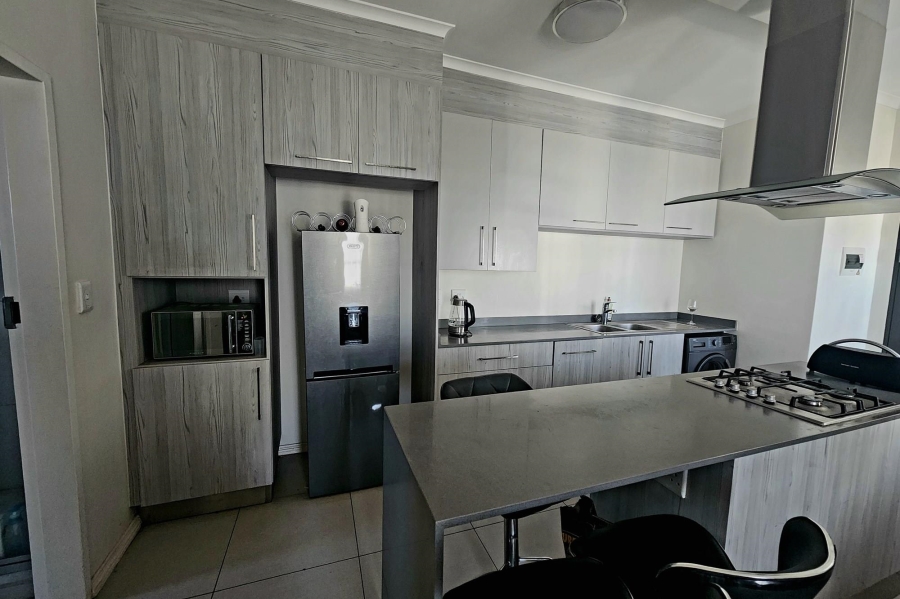 1 Bedroom Property for Sale in Erand Gardens Gauteng