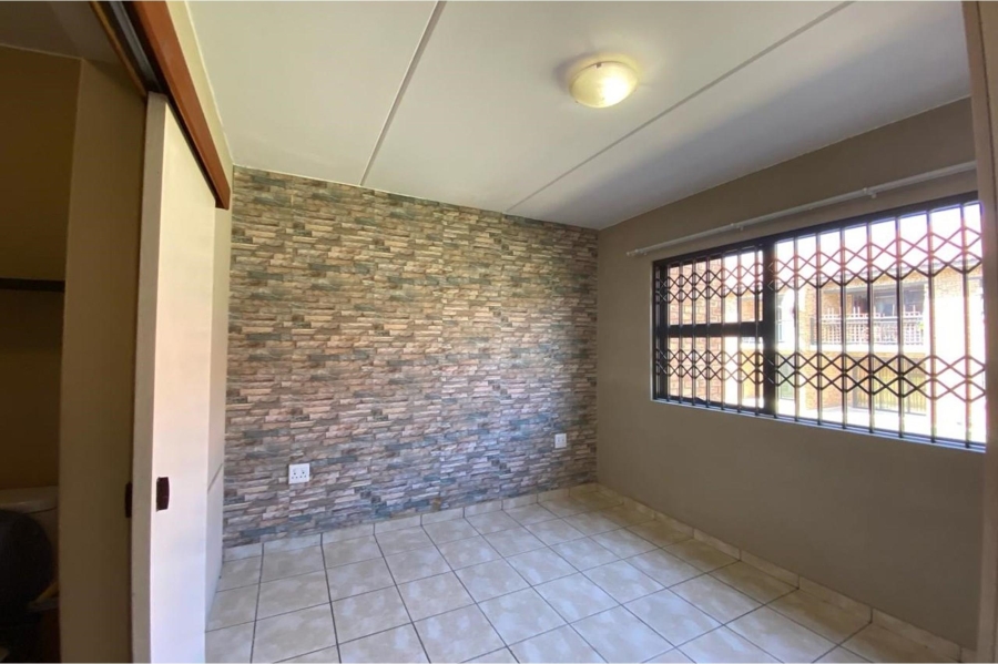 2 Bedroom Property for Sale in Witfield Gauteng