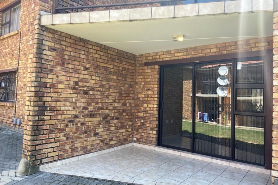 2 Bedroom Property for Sale in Witfield Gauteng