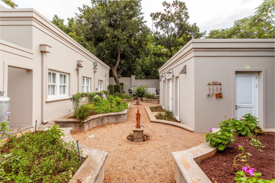 5 Bedroom Property for Sale in Houghton Estate Gauteng