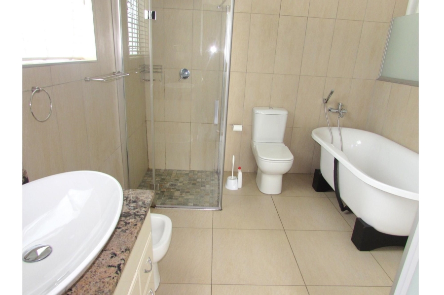 4 Bedroom Property for Sale in Kensington Gauteng