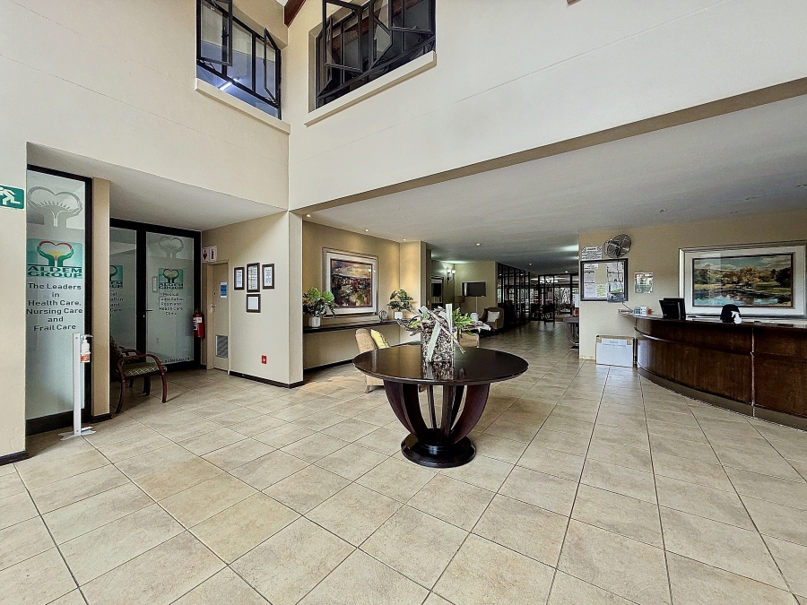 2 Bedroom Property for Sale in The Retreat Gauteng