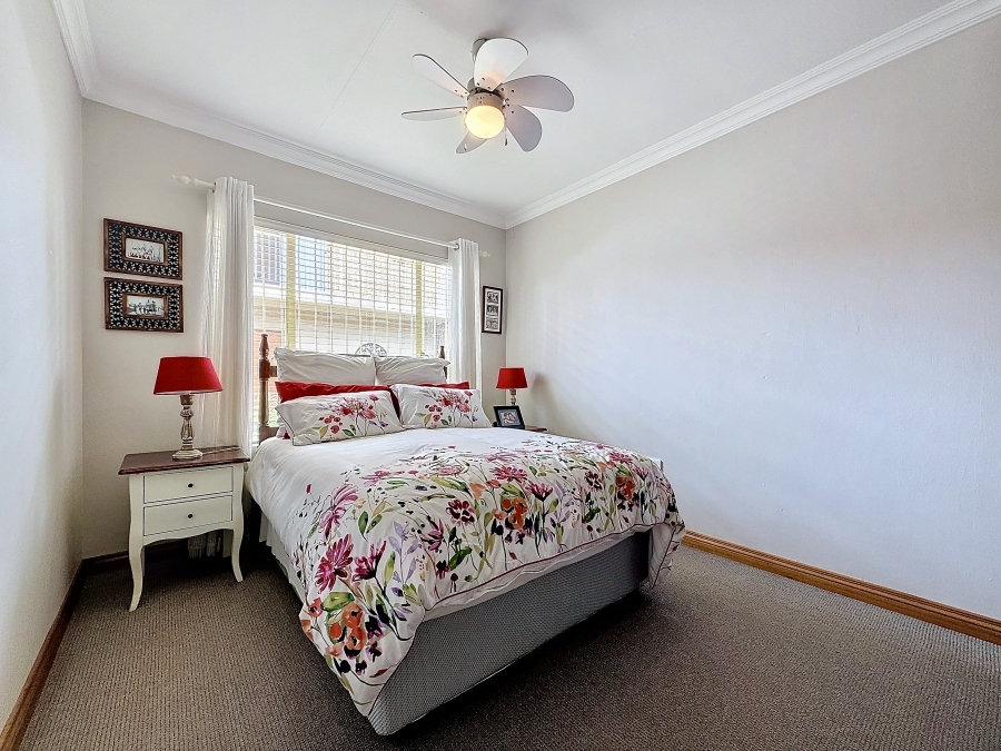 3 Bedroom Property for Sale in Eldoraigne Gauteng