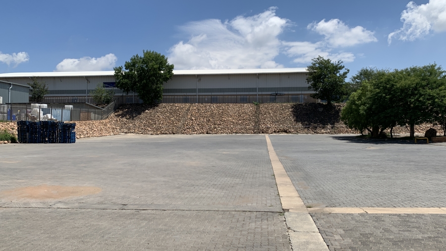 To Let commercial Property for Rent in Elandshaven Gauteng