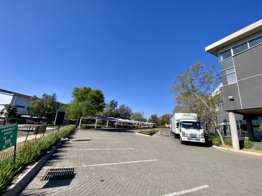 To Let commercial Property for Rent in Longmeadow Gauteng