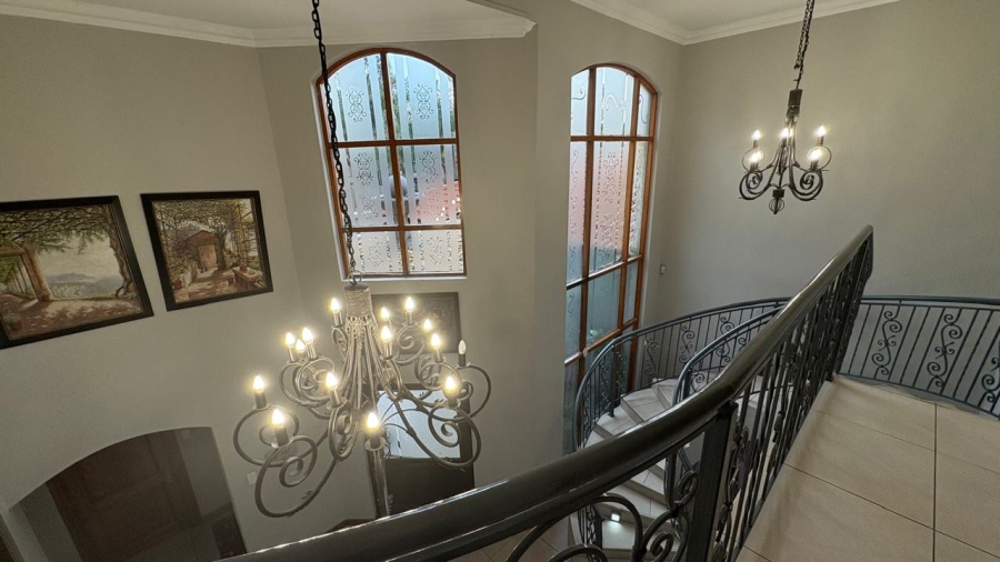 5 Bedroom Property for Sale in Beyers Park Gauteng