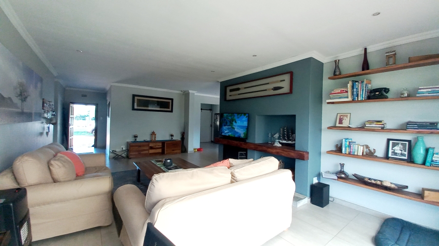 5 Bedroom Property for Sale in Libradene Gauteng