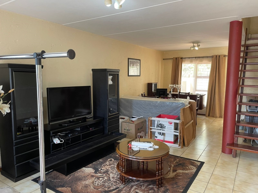 4 Bedroom Property for Sale in Kenmare Gauteng