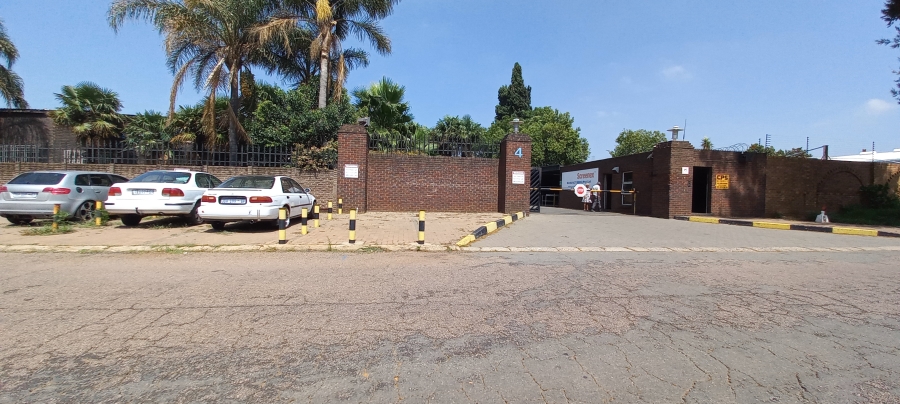 To Let commercial Property for Rent in Alrode Gauteng