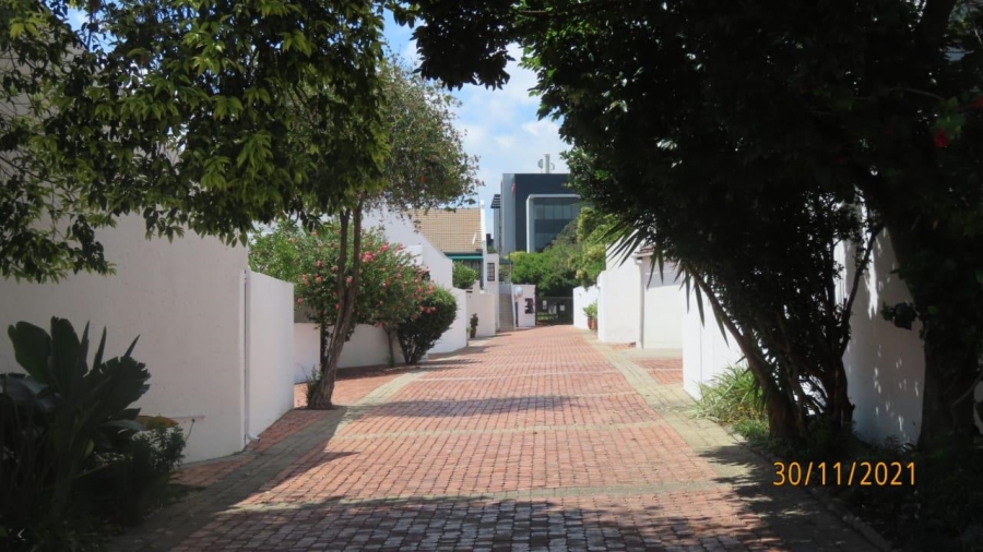 1 Bedroom Property for Sale in Bryanston Gauteng