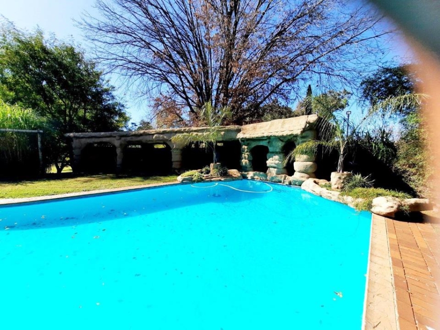 9 Bedroom Property for Sale in Chancliff A H Gauteng