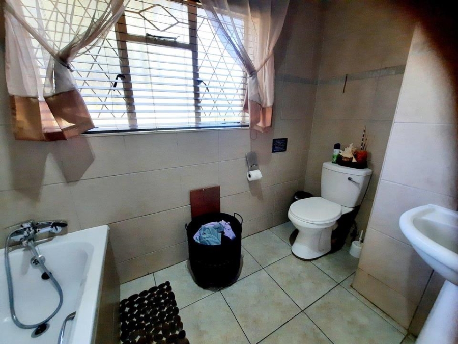 9 Bedroom Property for Sale in Chancliff A H Gauteng