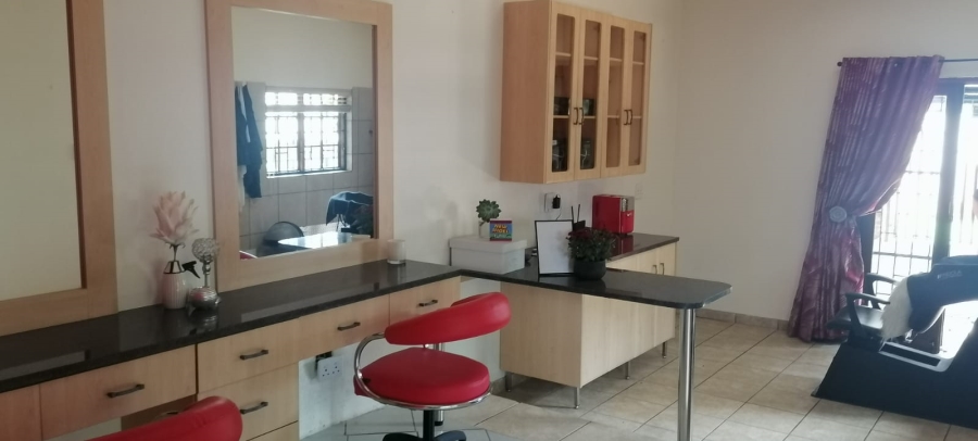 9 Bedroom Property for Sale in Chancliff A H Gauteng