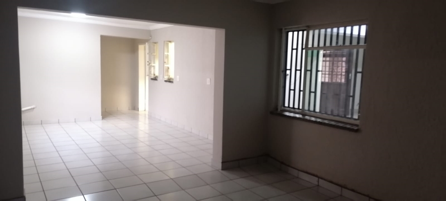 9 Bedroom Property for Sale in Chancliff A H Gauteng