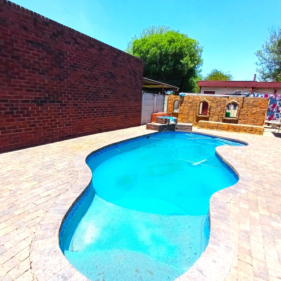 3 Bedroom Property for Sale in Vanderbijlpark CE 3 Gauteng