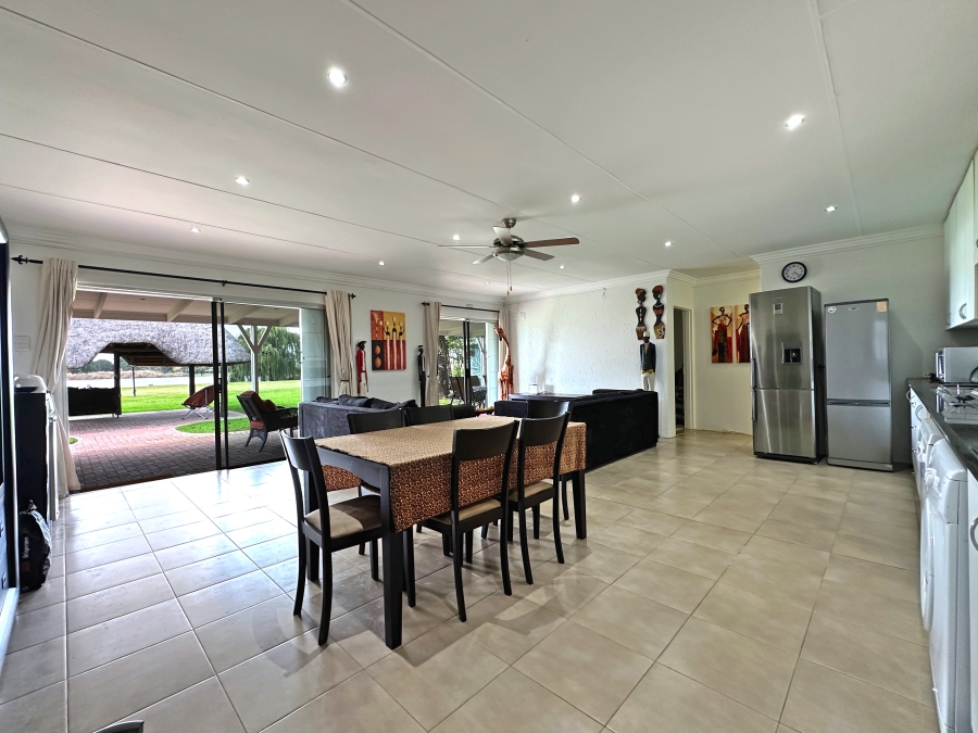 3 Bedroom Property for Sale in Shores of Loch Vaal Gauteng