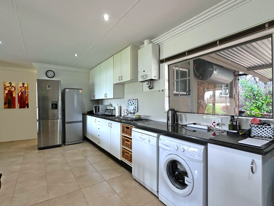 3 Bedroom Property for Sale in Shores of Loch Vaal Gauteng
