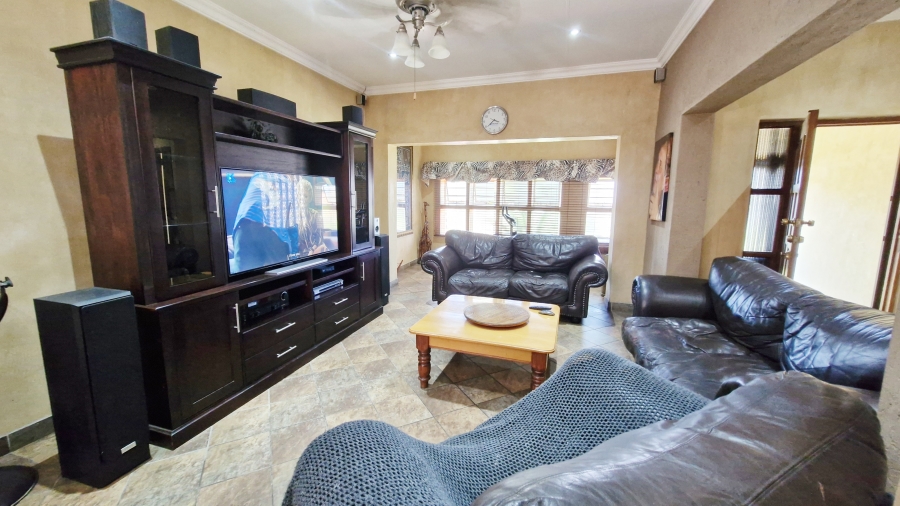 4 Bedroom Property for Sale in Florauna Gauteng