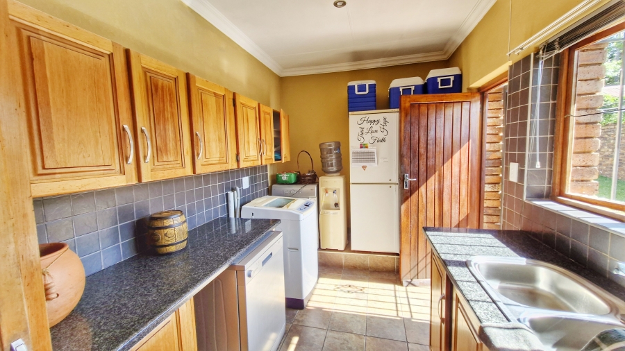 4 Bedroom Property for Sale in Florauna Gauteng