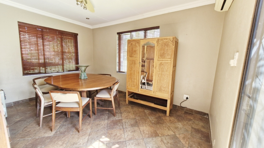 4 Bedroom Property for Sale in Florauna Gauteng