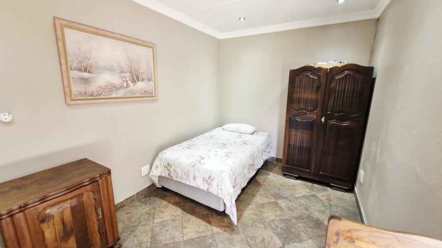 4 Bedroom Property for Sale in Florauna Gauteng