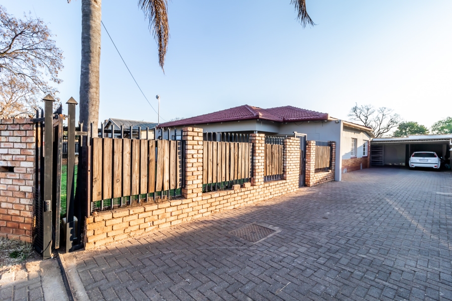 3 Bedroom Property for Sale in Wonderboom South Gauteng