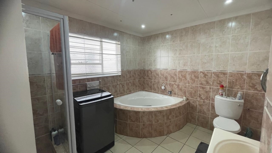 To Let 3 Bedroom Property for Rent in Eden Glen Gauteng