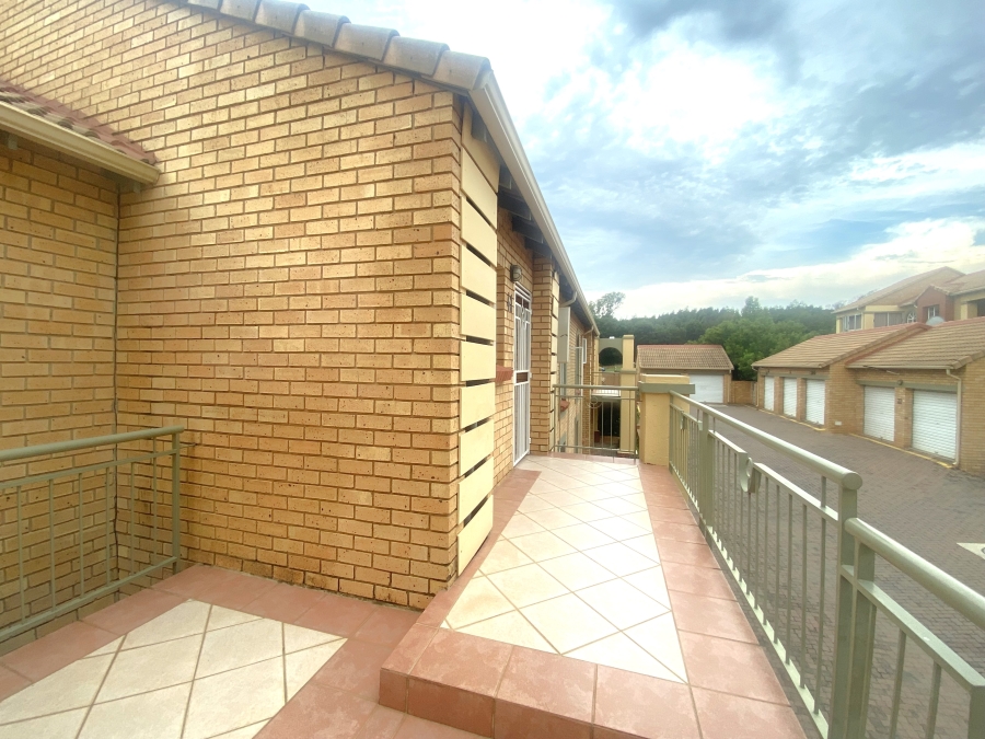 2 Bedroom Property for Sale in Mooikloof Ridge Gauteng