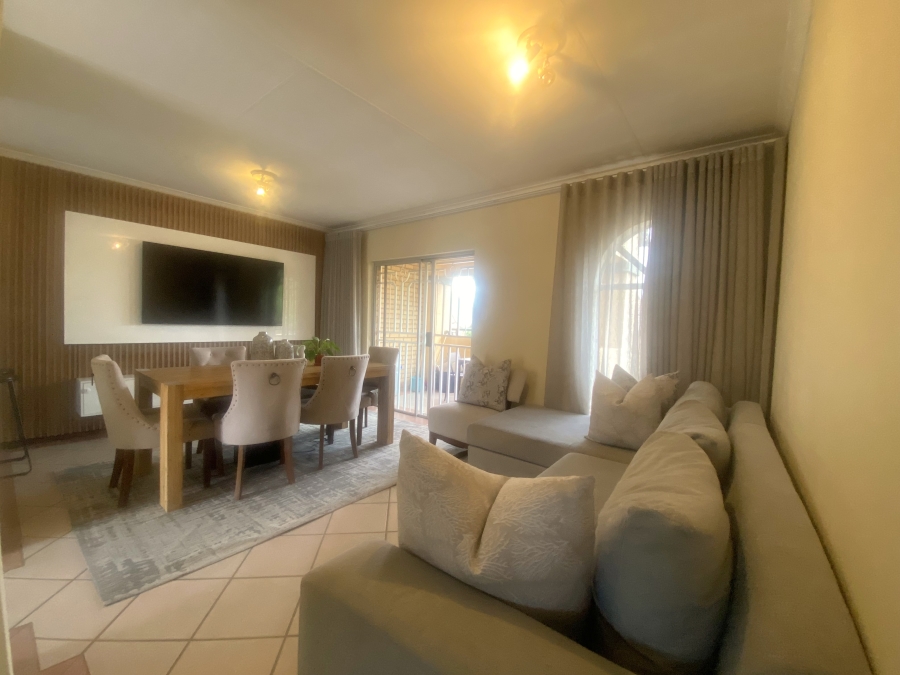 2 Bedroom Property for Sale in Mooikloof Ridge Gauteng