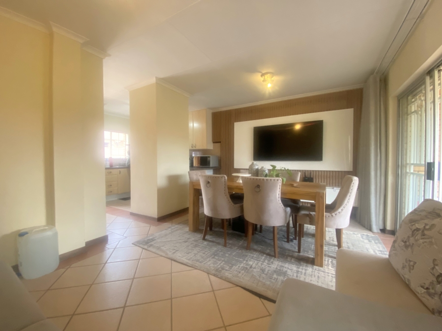 2 Bedroom Property for Sale in Mooikloof Ridge Gauteng