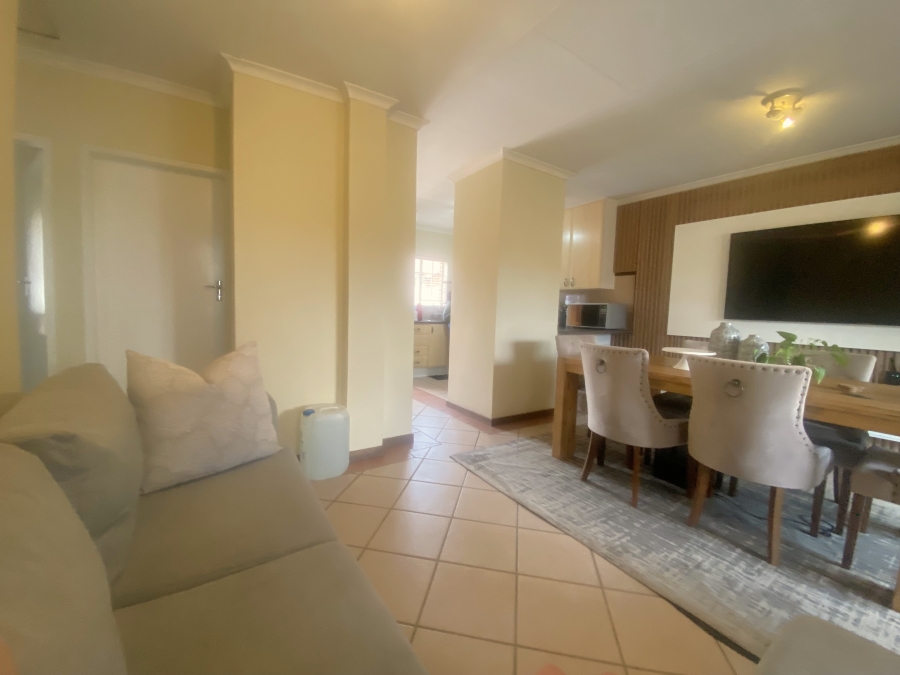 2 Bedroom Property for Sale in Mooikloof Ridge Gauteng