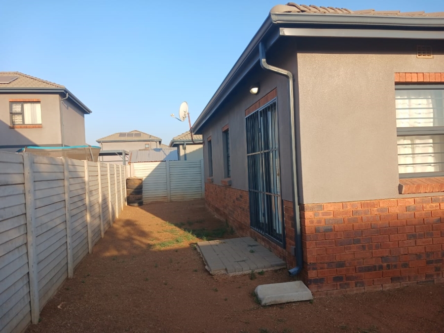 3 Bedroom Property for Sale in Andeon AH Gauteng