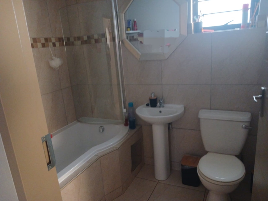 3 Bedroom Property for Sale in Andeon AH Gauteng