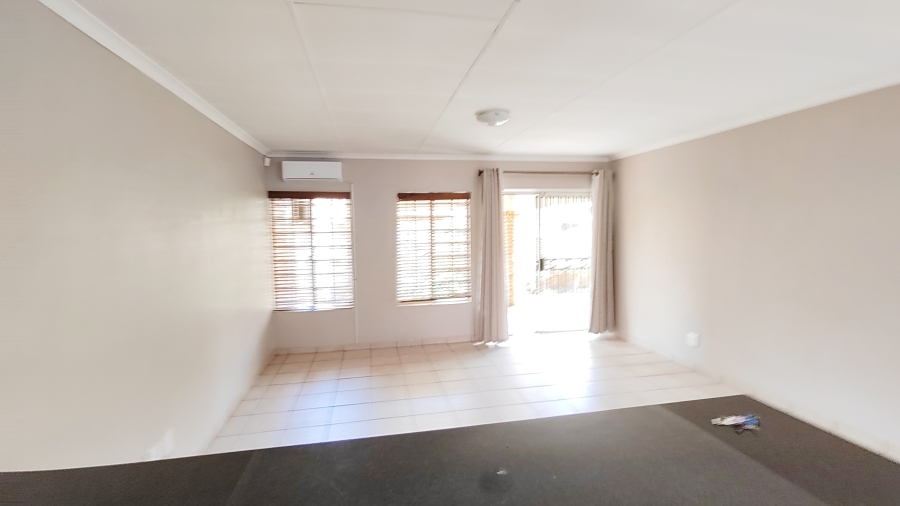 3 Bedroom Property for Sale in Annlin Gauteng