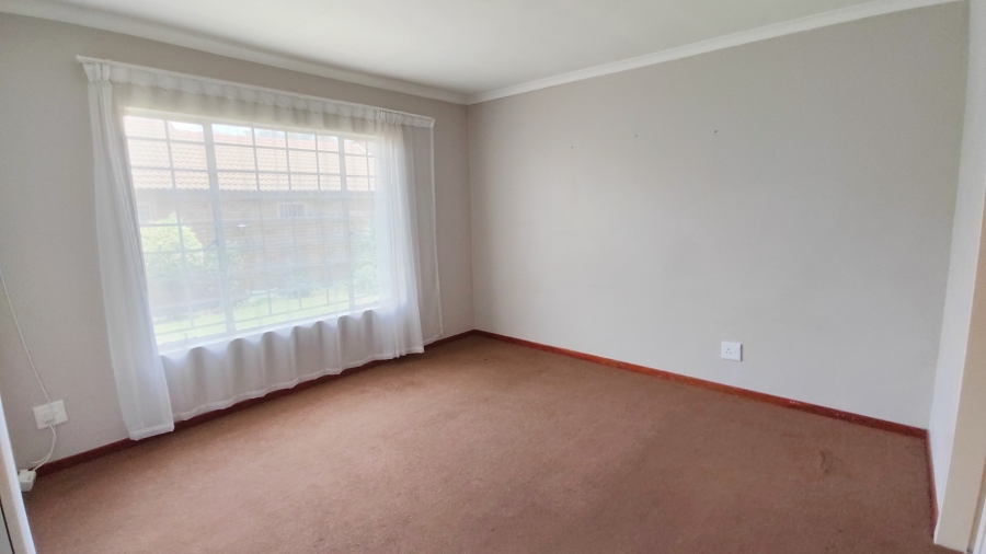 3 Bedroom Property for Sale in Annlin Gauteng