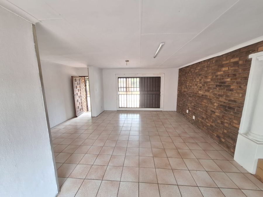 3 Bedroom Property for Sale in Wierda Park Gauteng