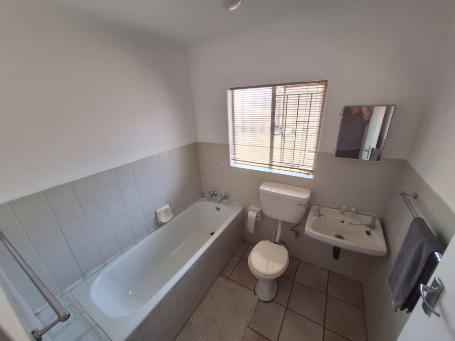 3 Bedroom Property for Sale in Wierda Park Gauteng