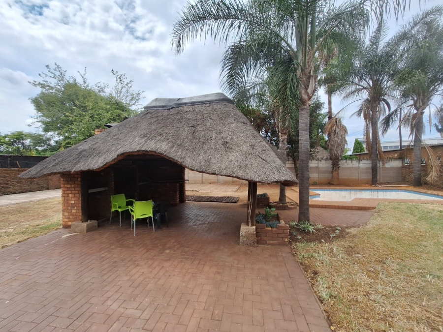 3 Bedroom Property for Sale in Wierda Park Gauteng