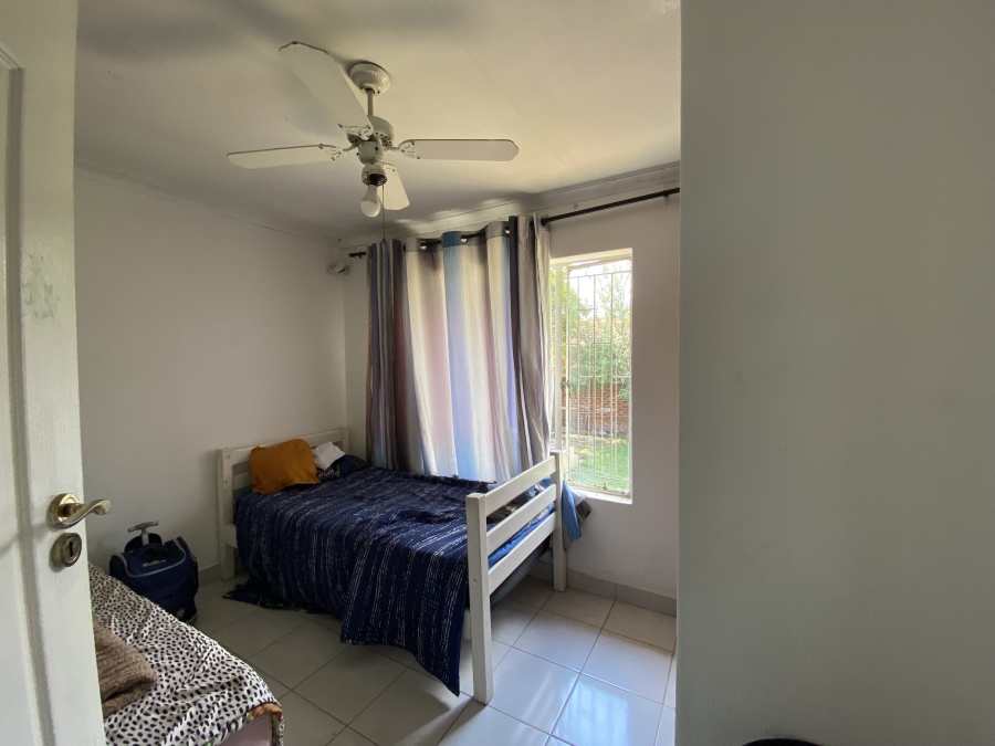 To Let 2 Bedroom Property for Rent in Country View Gauteng