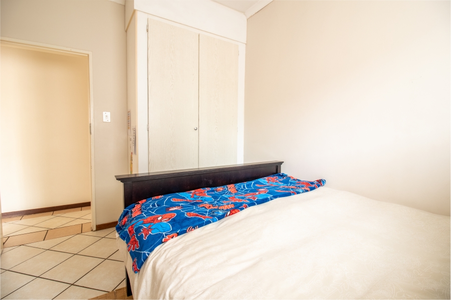 2 Bedroom Property for Sale in Monavoni Gauteng