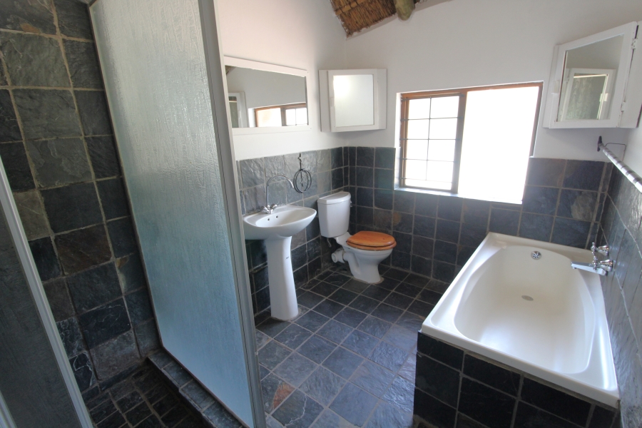 4 Bedroom Property for Sale in Eldoraigne Gauteng