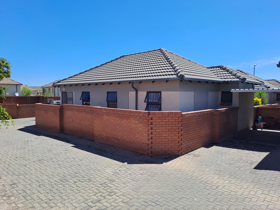 3 Bedroom Property for Sale in The Reeds Gauteng