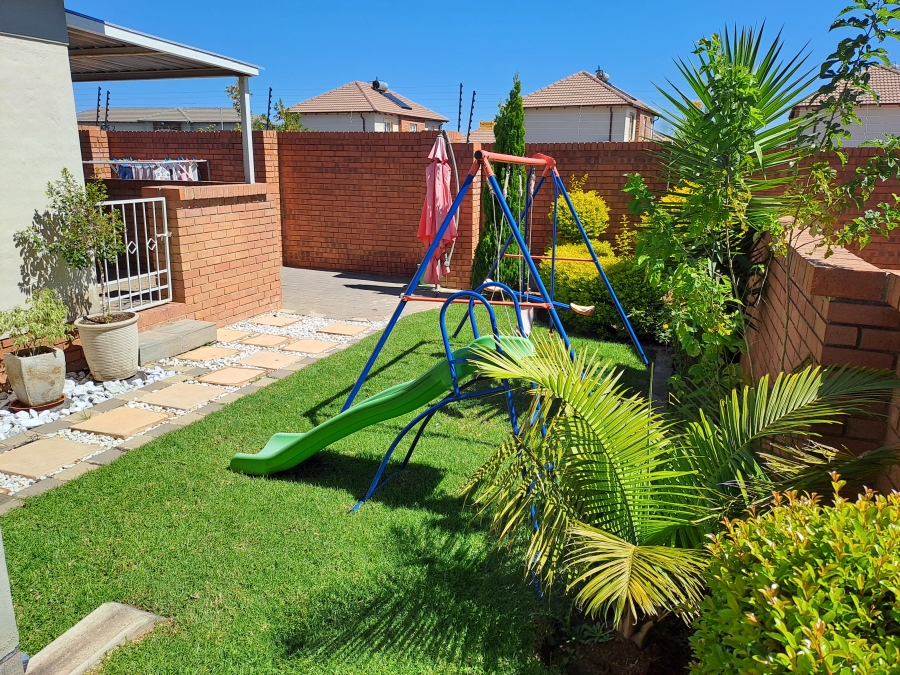 3 Bedroom Property for Sale in The Reeds Gauteng