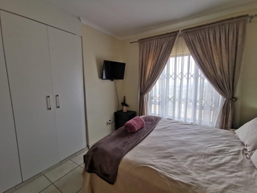 2 Bedroom Property for Sale in South Crest Gauteng