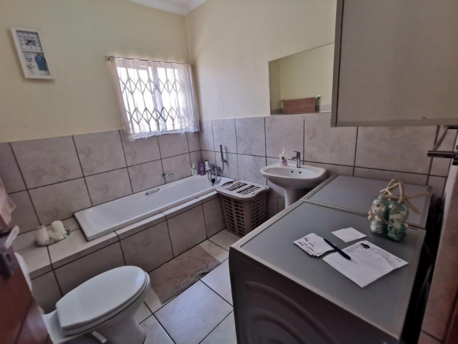 2 Bedroom Property for Sale in South Crest Gauteng