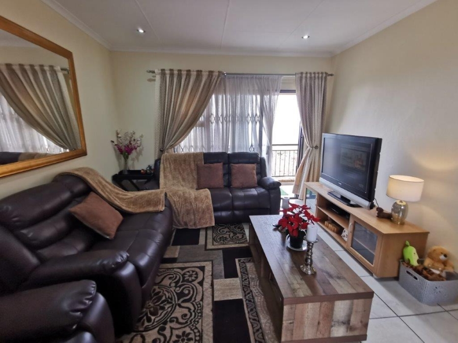 2 Bedroom Property for Sale in South Crest Gauteng