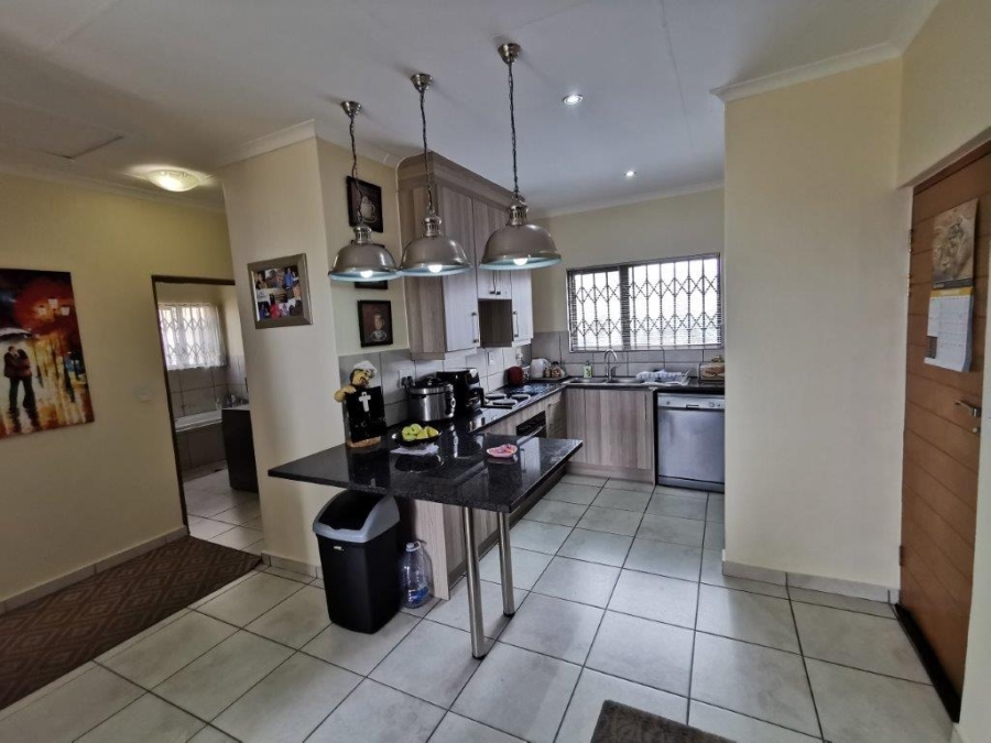 2 Bedroom Property for Sale in South Crest Gauteng