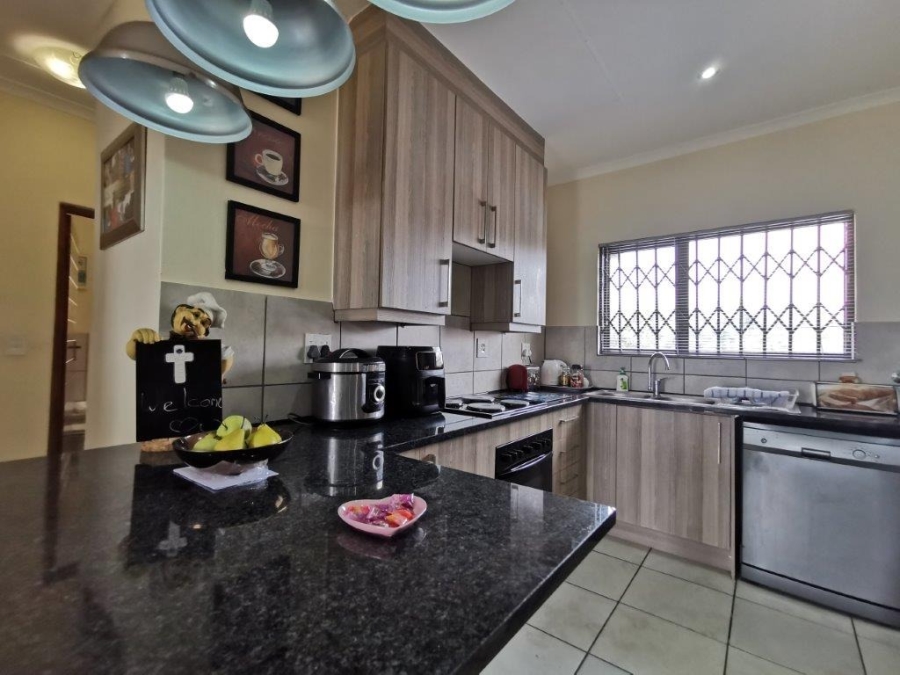 2 Bedroom Property for Sale in South Crest Gauteng