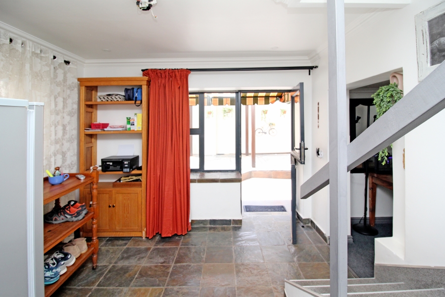 3 Bedroom Property for Sale in Sunninghill Gauteng