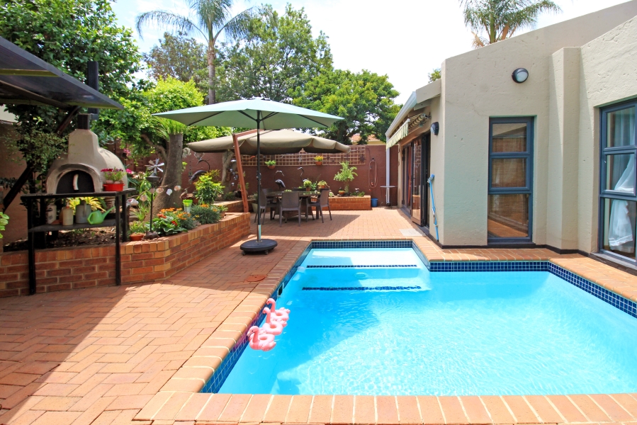 3 Bedroom Property for Sale in Sunninghill Gauteng